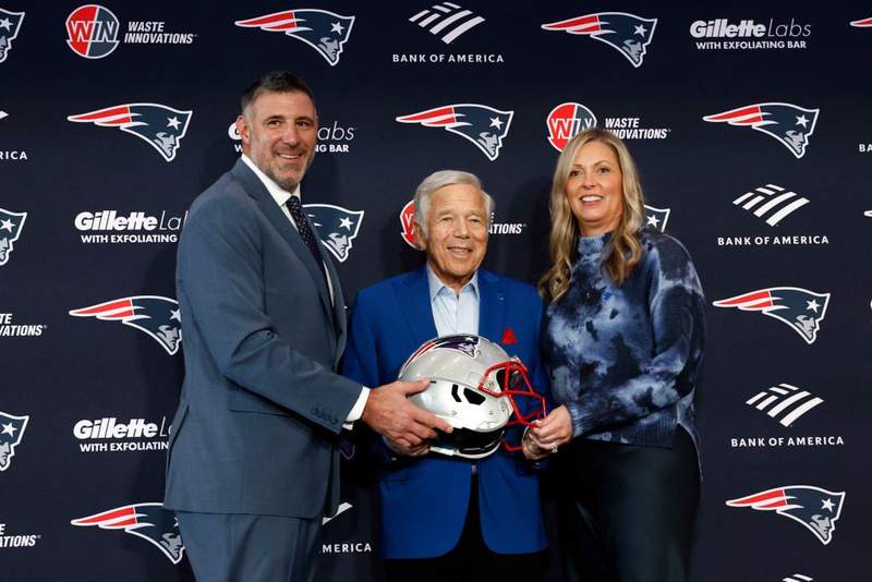 Image from: Who did Patriots head coach Mike Vrabel attend Taylor Swift and Travis Kelce’s wedding with