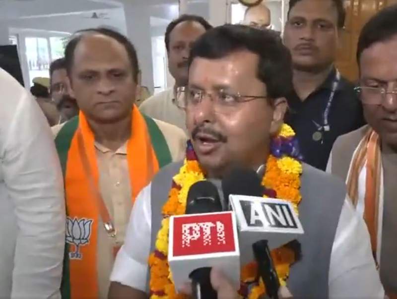 Image from: BJP National President Nitin Nabin offers prayers at Hanuman Setu Temple in Lucknow