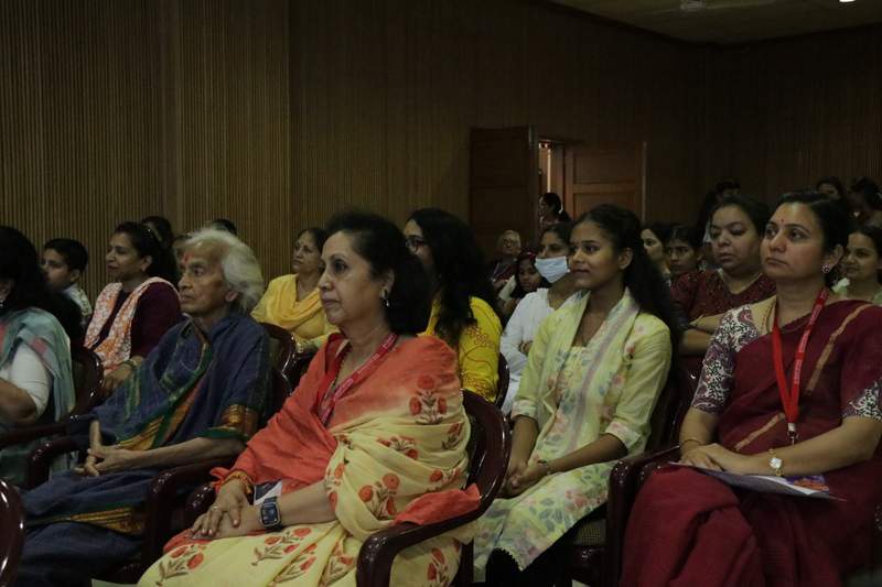 Image from: 'Keshav Kavya Kalrav 2026' concludes at New Delhi's Akshardham complex