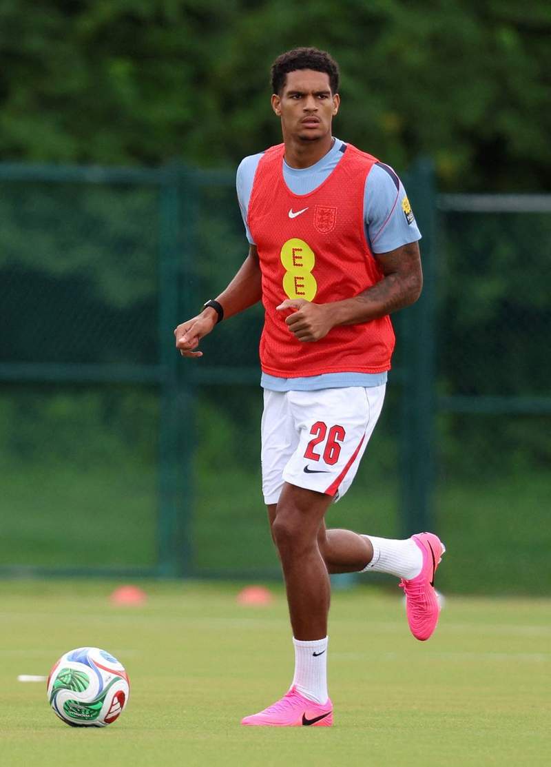 Image from: England hit by fresh injury problem just hours before Mexico clash