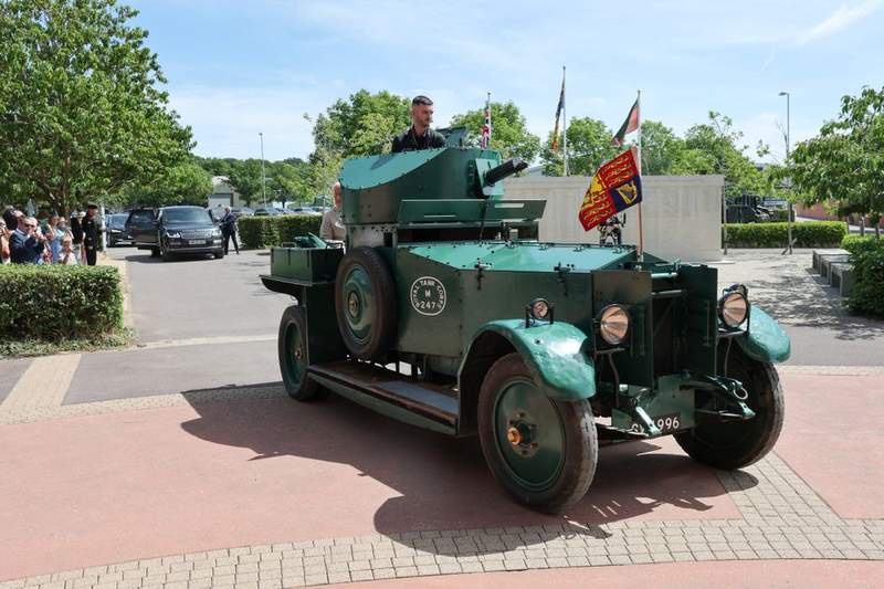 Image from: King rides in armoured Rolls-Royce just hours after Harry's public Palace feud