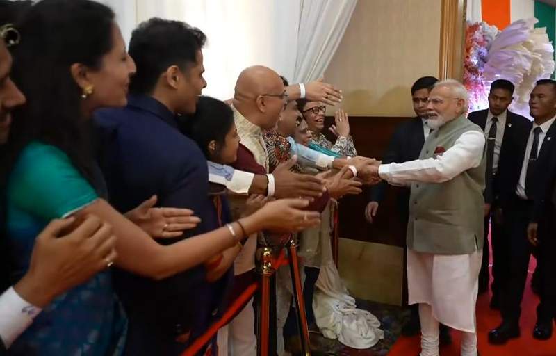 Image from: Indonesia: PM Modi receives warm welcome from Indian diaspora in Jakarta
