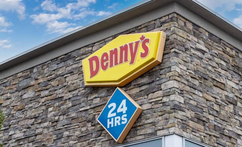 Image from: Major Breakfast Restaurant Chain Shuts Down 150 Locations Across the U.S.