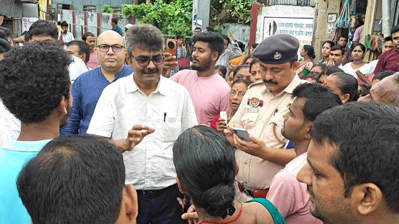 Image from: Tripura: Power outage crisis sparks massive protest in Teliamura, NH blocked