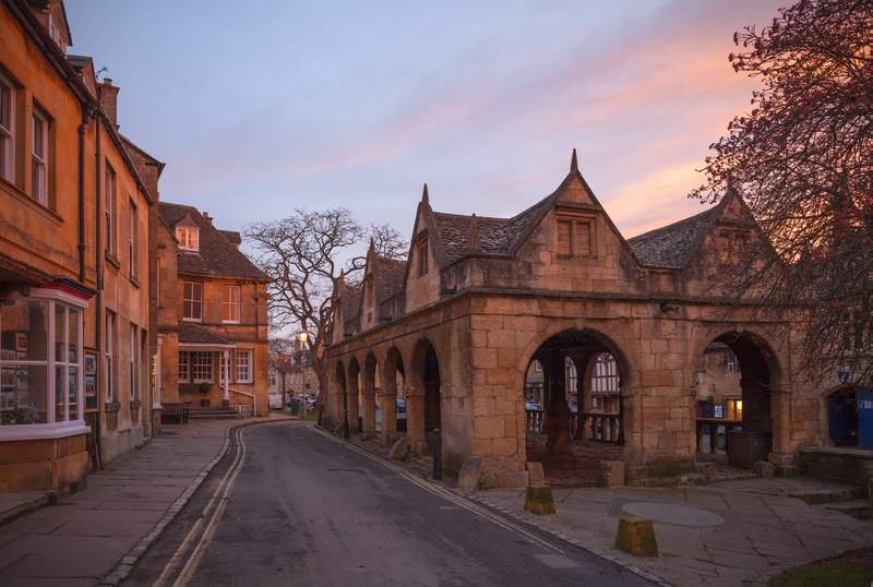 Image from: This 102-mile trail in the Cotswolds takes you through quaint villages and stunning landscapes