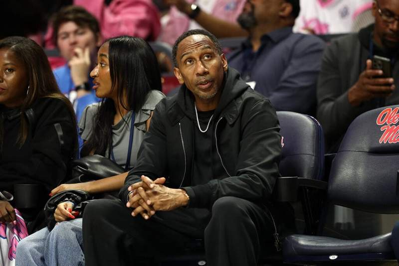 Image from: Stephen A. Smith questions LA Lakers stars’ ‘dignity’ after seeing 41-year-old LeBron James’ fitness