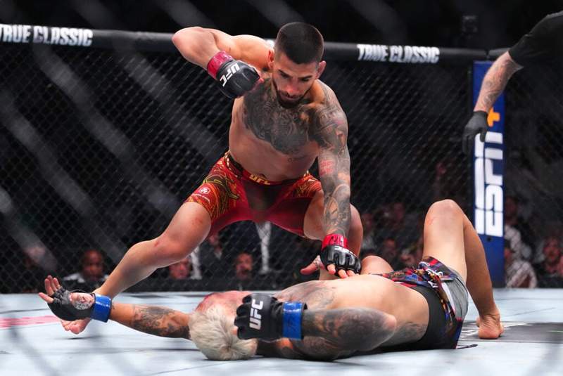 Image from: Ilia Topuria was bedridden with covid and had to cut 26lb before his UFC debut