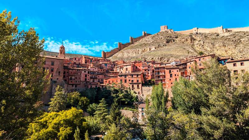 Image from: In Spain, this cliff-hanging village defies time and the mountain (it’s ranked among the country’s most beautiful in the country)