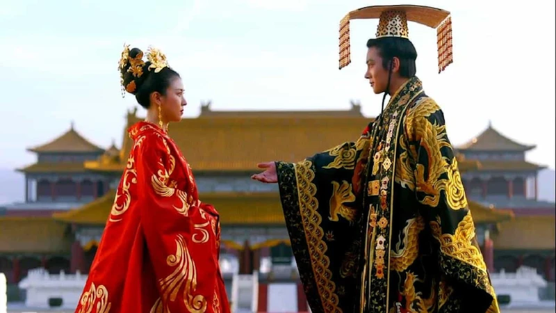 Image from: If you loved Bridgerton, this historical K-drama will hook you from the very first minutes