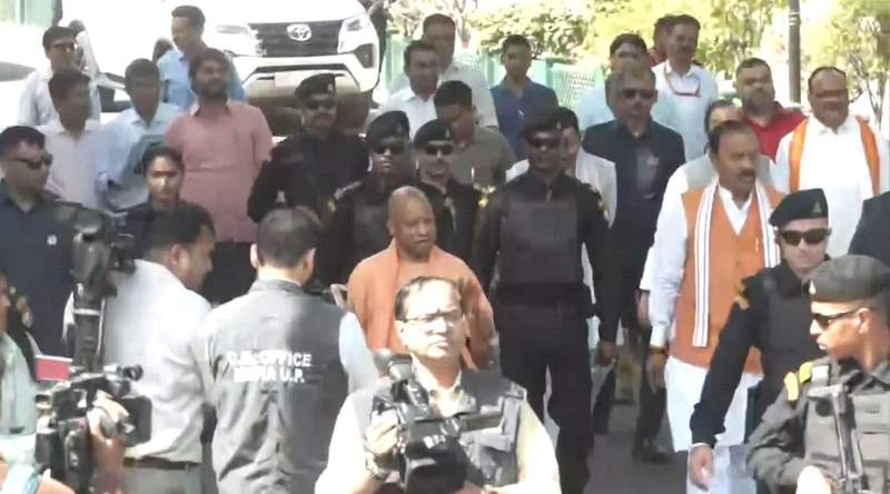 Image from: UP CM Yogi holds 'Jan Aakrosh Mahila Padyatra' after Women's Reservation Bill fails to pass in Lok Sabha