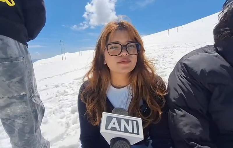 Image from: "Wounds will remain for long, no power can divide Kashmir," say tourists after paying tribute to victims on Pahalgam attack anniversary