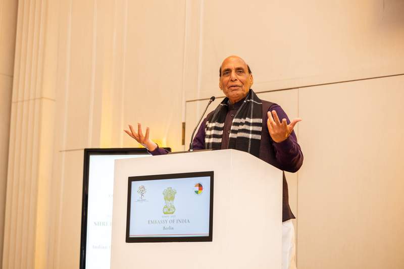 Image from: Defence Minister Rajnath Singh attends Indian community event; Interacts with Indian diaspora at Embassy in Berlin