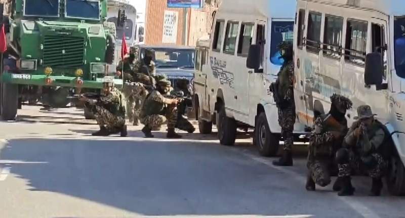 Image from: J-K: CRPF 84 BN conducts mock drill along Jammu-Srinagar National Highway on Pahalgam attack anniversary