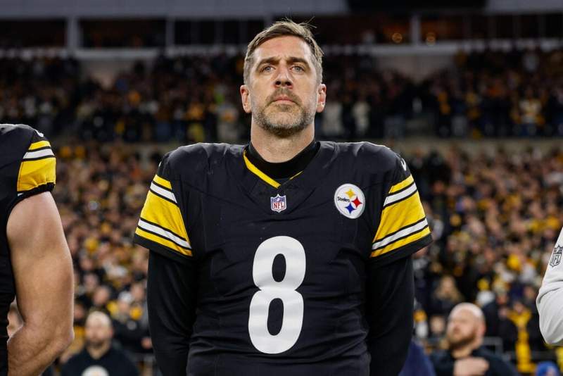 Image from: Mike McCarthy explains ‘benefits’ of Aaron Rodgers’ absence for Steelers