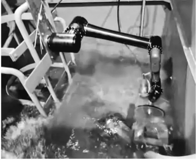 Image from: A Chinese Team Has Just Developed A New Device That Can Cut Internet Cables 11,483 Feet Below Sea Level