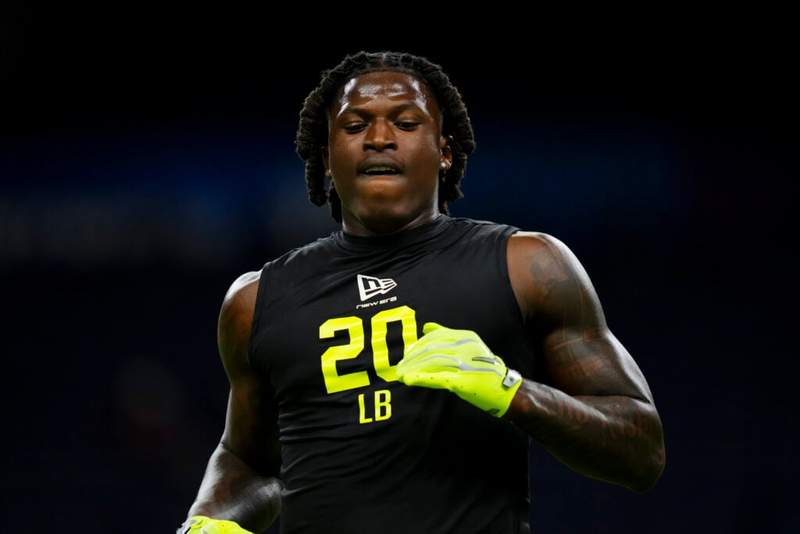 Image from: Why Arvell Reese is suddenly the favourite to be the No. 2 overall pick over David Bailey