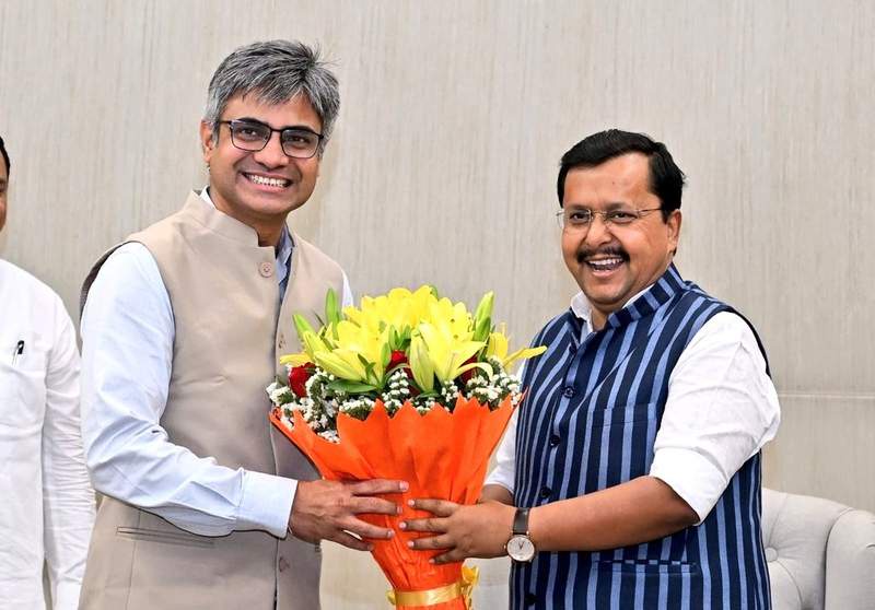 Image from: Nitin Nabin welcomes Raghav Chadha, Sandeep Pathak, Ashok Mittal, others to BJP