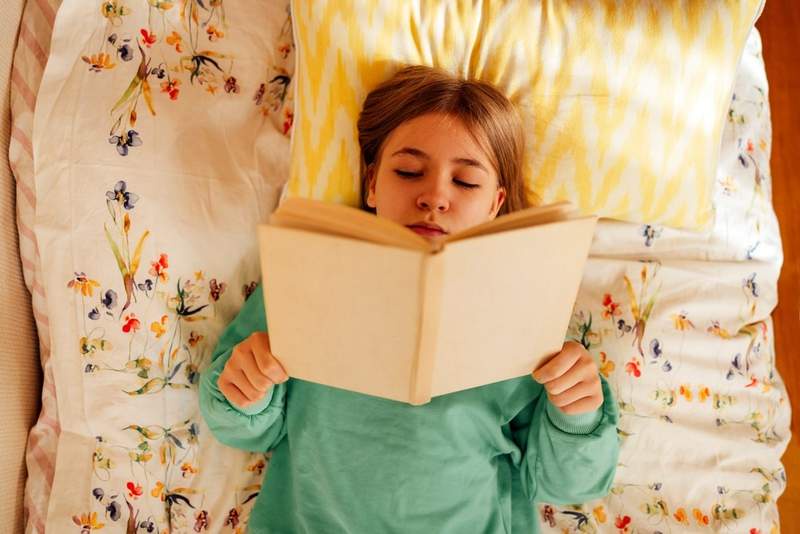 Image from: Scientists Confirm Teenagers Who Read Regularly Develop a Brain Advantage No Amount of Schooling Can Replicate