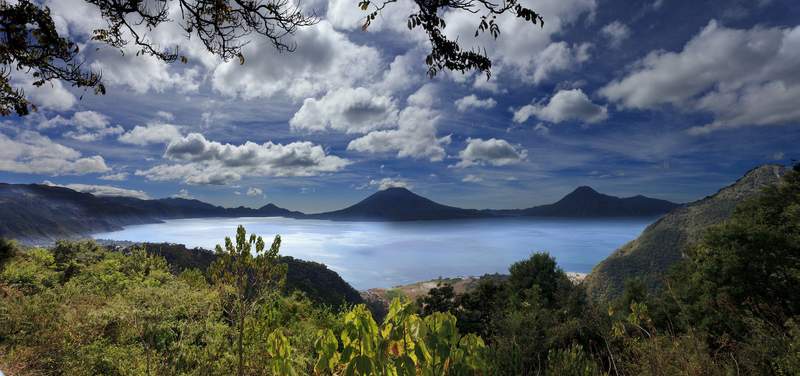 Image from: In Guatemala, archaeologists have discovered a Maya city submerged beneath a lake (it is more than 2,000 years old)