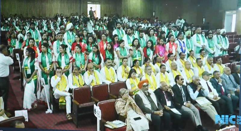 Image from: "Young scientists must achieve new milestones in research": Governor Kavinder Gupta