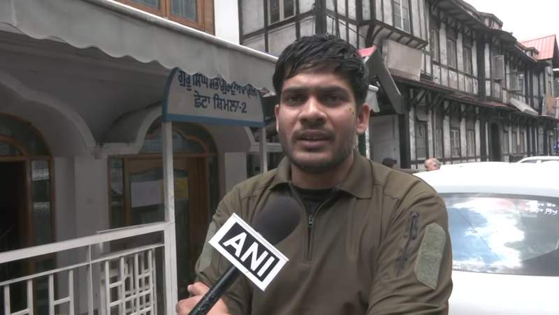 Image from: Fire damages shop near HP Secretariat in Chotta Shimla; Prompt response prevents spread