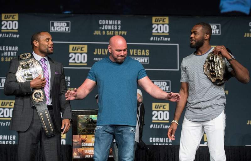 Image from: Jon Jones pokes fun at Daniel Cormier while revealing one thing ‘DC’ does better