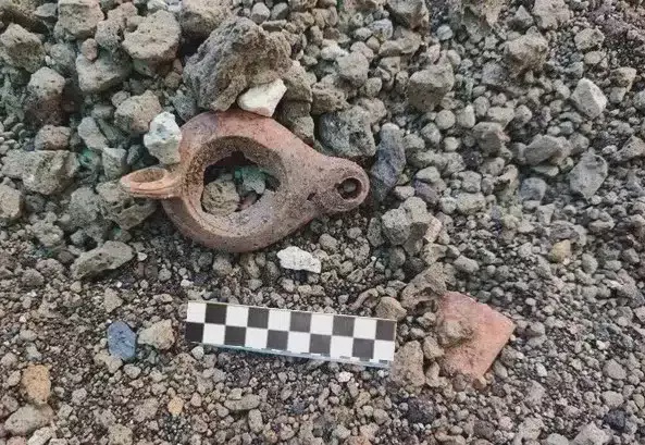 Image from: Archaeologists Found a Skeleton of a Man Frozen While Fleeing Vesuvius, Now AI Reveals What He Looked Like 2,000 Years Later