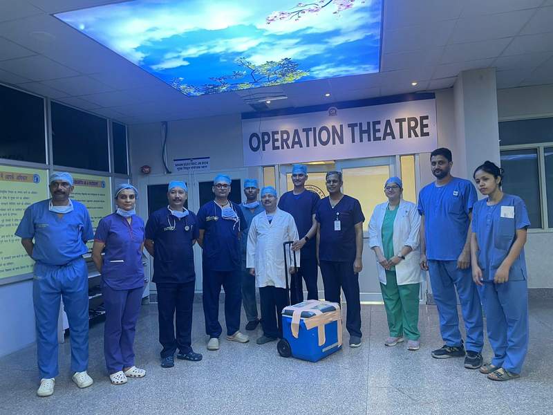 Image from: Delhi: Army officer's wife's heart saves 14-year-old boy in successful transplant