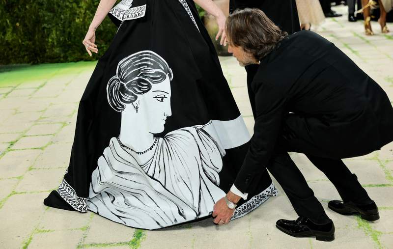 Image from: 'The Devil Wears Prada' stars Anne Hathaway, Emily Blunt, Stanley Tucci shine at Met Gala