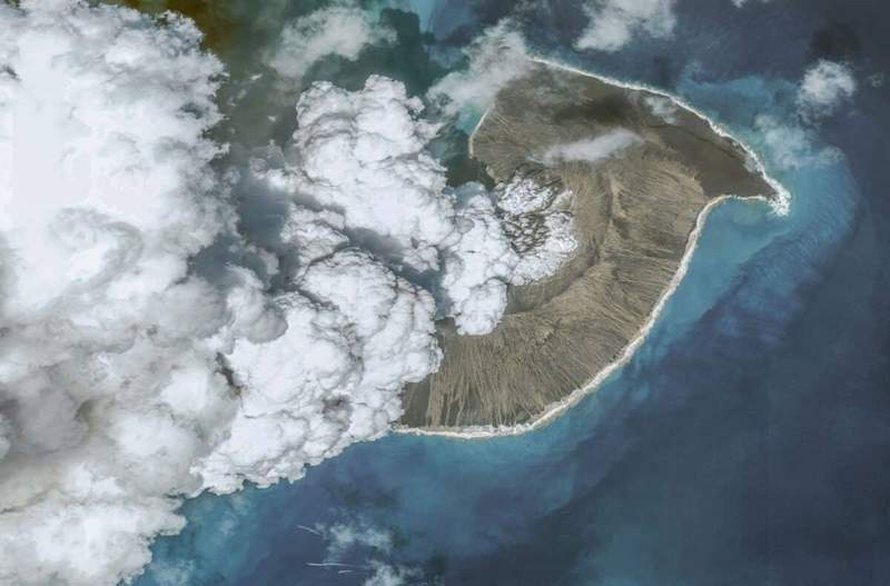 Image from: Tonga’s Eruption Punched Into the Edge of Space. The Stratosphere Cooled, and It Still Has Not Recovered