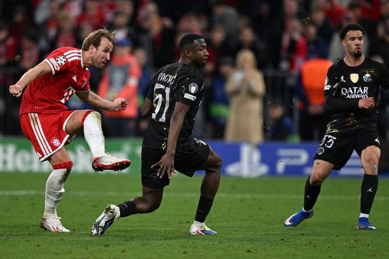Image from: PSG book Champions League final spot as Bayern rail at referee