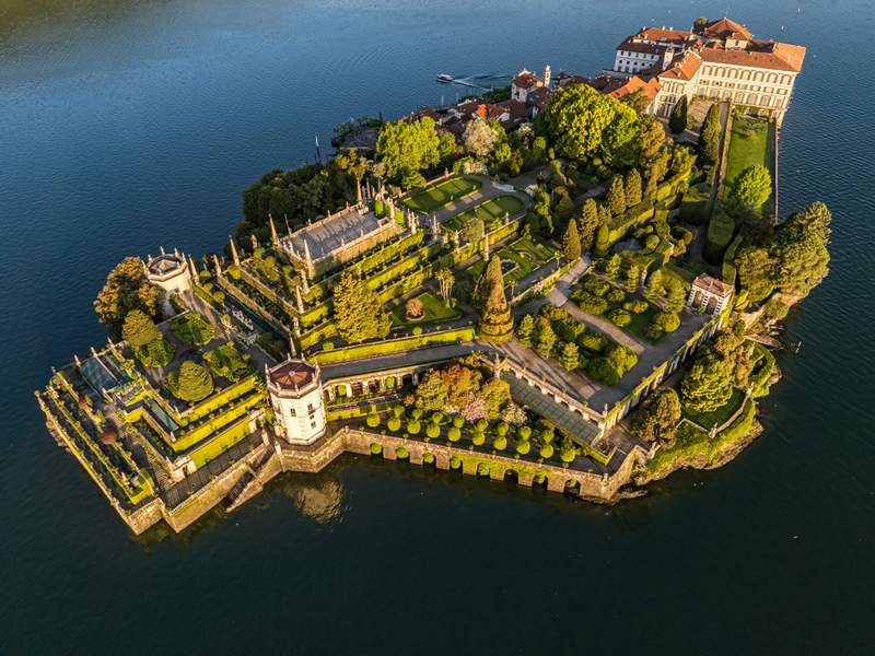 Image from: In Italy, this stunning little island on Lake Maggiore is home to one of the finest 17th-century Baroque palaces (and its garden is breathtaking)