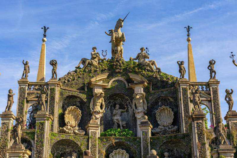 Image from: In Italy, this stunning little island on Lake Maggiore is home to one of the finest 17th-century Baroque palaces (and its garden is breathtaking)