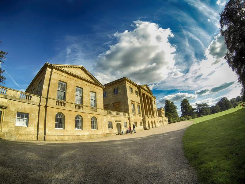 Image from: Love Downton Abbey? Tour the picturesque Georgian mansion in Berkshire that served as one of the filming locations