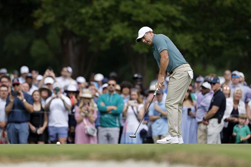 Image from: Rory McIlroy forced to intervene after crowd incident at Truist Championship