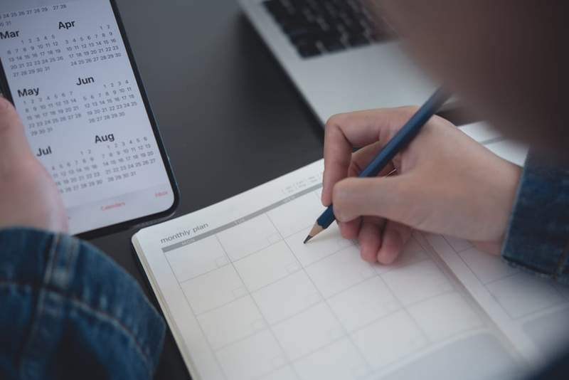 Image from: Psychologists Say People Who Still Use Paper Calendars Aren’t Stubborn or Old-Fashioned. Their Brains Are Wired to Process Information in a Richer Way