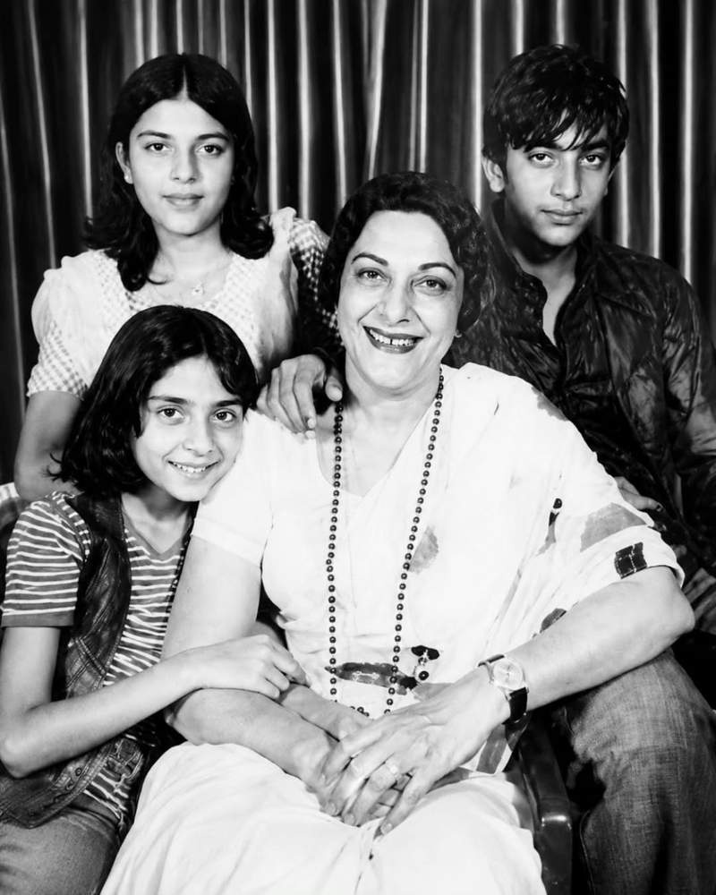 Image from: Happy Mother's Day: Kajol, Suniel Shetty and other B-town celebs honour their moms on this occassion