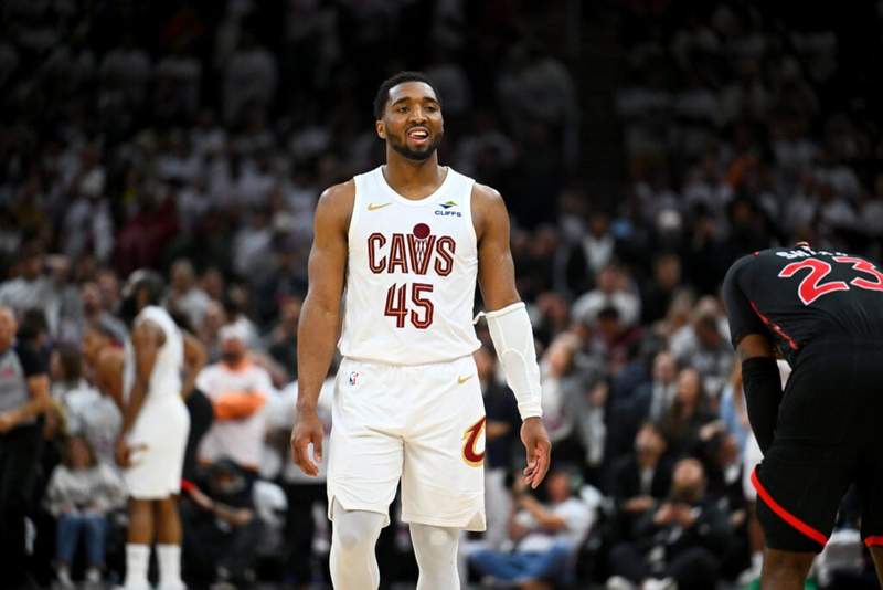 Image from: Donovan Mitchell overtakes Kyrie Irving’s Cavs mark but LeBron James stays untouchable