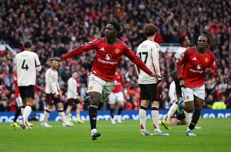 Image from: Ne-Yo explains why Man Utd match was one of the ‘coolest yet scariest’ things he’s done