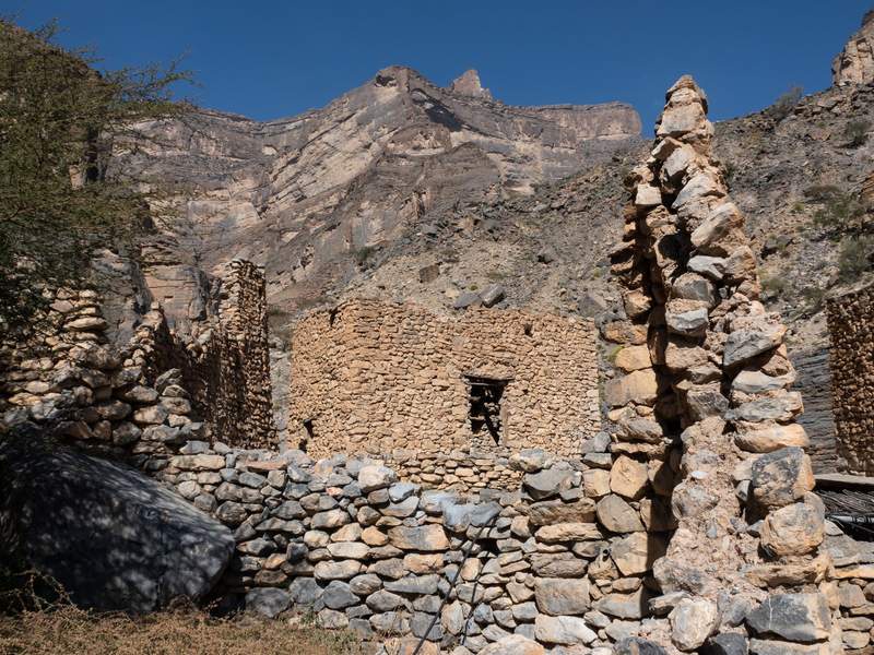 Image from: Bathing in the cool natural pools of Oman