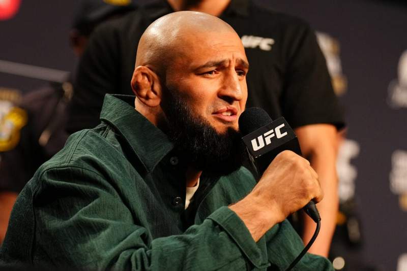 Image from: Iconic referee explains UFC scale ‘leeway’ after Chimaev drama