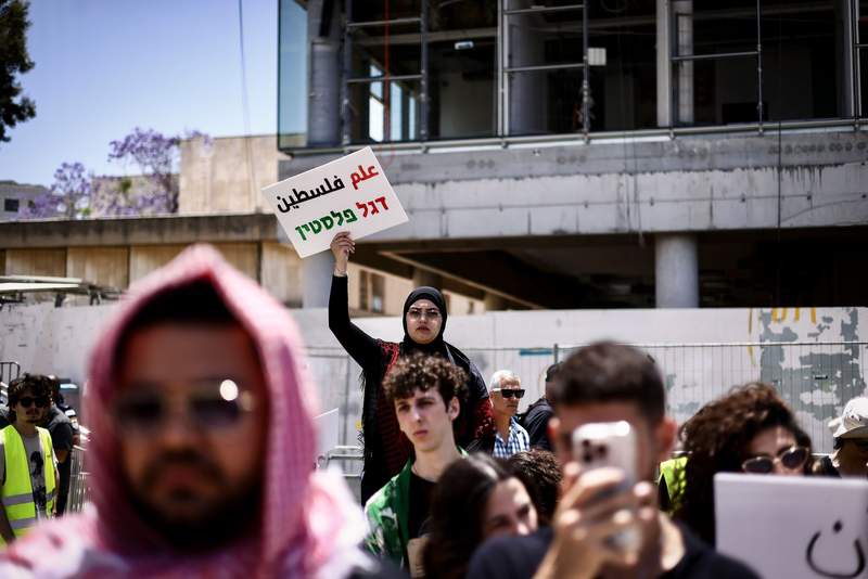 Image from: The Week in Pictures May 8-15