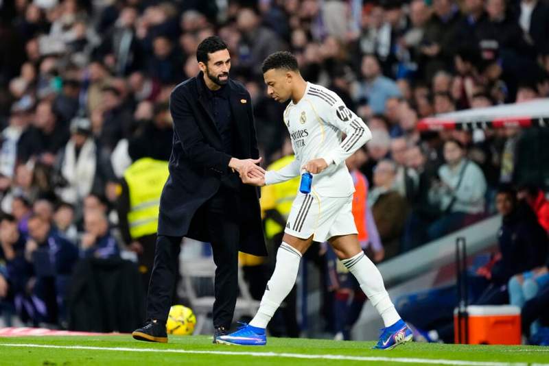 Image from: What Jose Mourinho has said about Alvaro Arbeloa says everything amid Kylian Mbappe row
