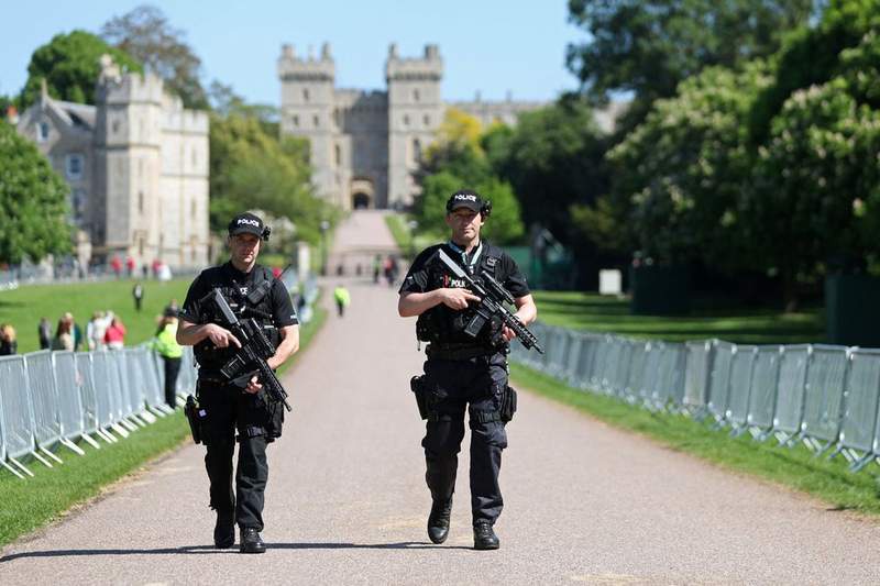 Image from: Armed police accused of SLEEPING instead of guarding King at Windsor Castle