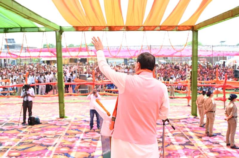 Image from: CM Dhami lays foundation stone for Rs 11.41 crore Sisauna River Bridge in Sitarganj