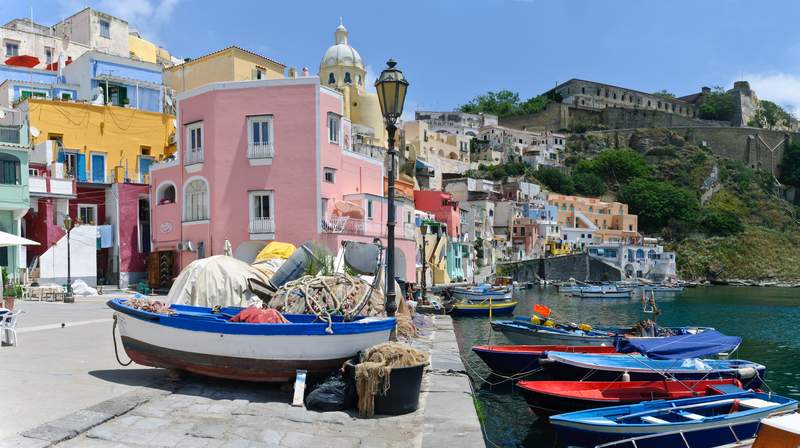 Image from: In Europe, these 5 seaside villages are among the most beautiful to see once in a lifetime (and almost impossible to leave)
