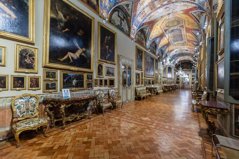 Image from: In Italy, this little-known Baroque palace houses a room entirely covered in mirrors (it’s dizzying)