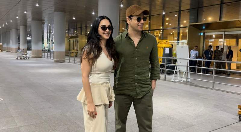Image from: Airport spotting! Sidharth Malhotra, Kiara Advani pose for paps