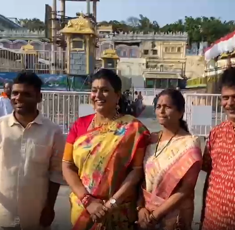 Image from: Roja Selvamani offers prayers at Tirumala temple in traditional saree look