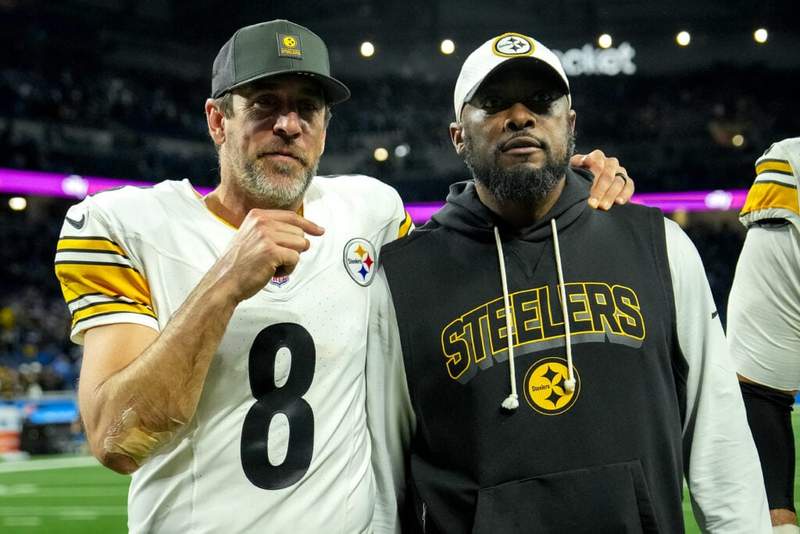 Image from: 42-year-old Aaron Rodgers finally reveals Mike Tomlin’s role in retirement decision